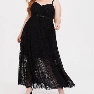 Size 00 Torrid Special Occasion Black Flocked Leopard Mesh Maxi Dress